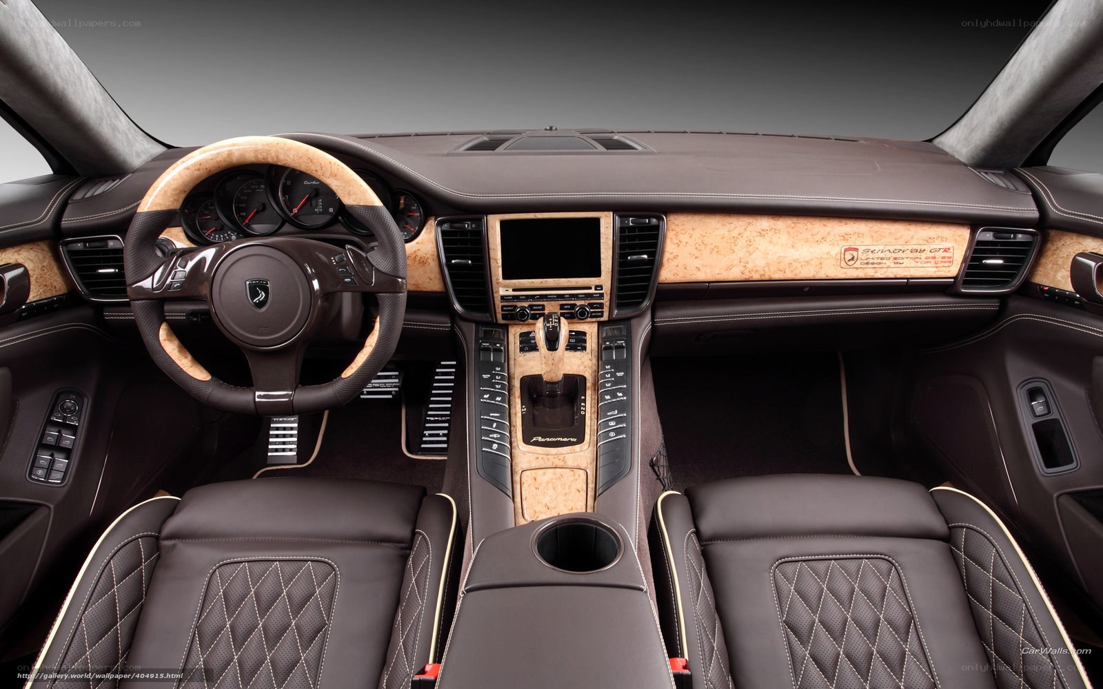 Porsche Panamera interior