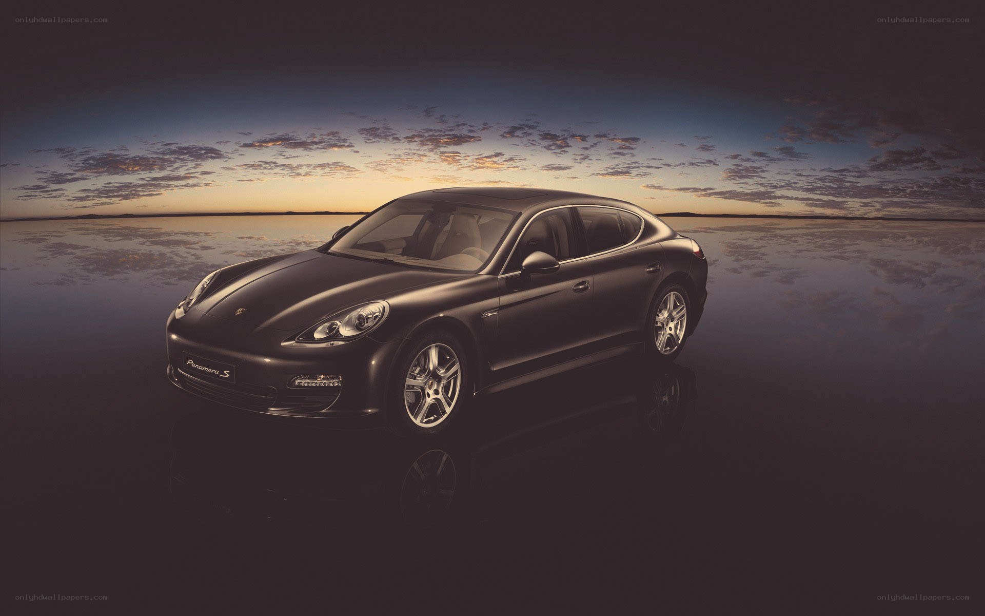 Porsche Panamera S at dusk