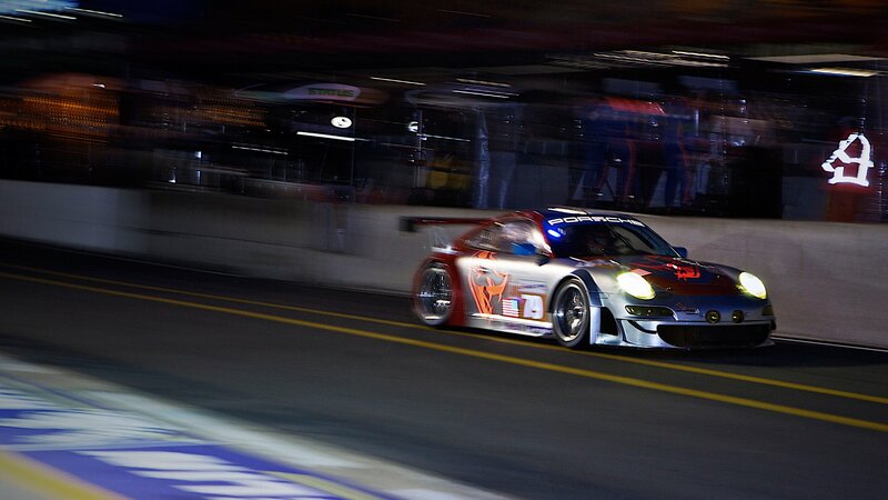 Porsche Race Car — Silver, Dynamic, Night