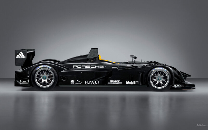 Porsche racing car side profile