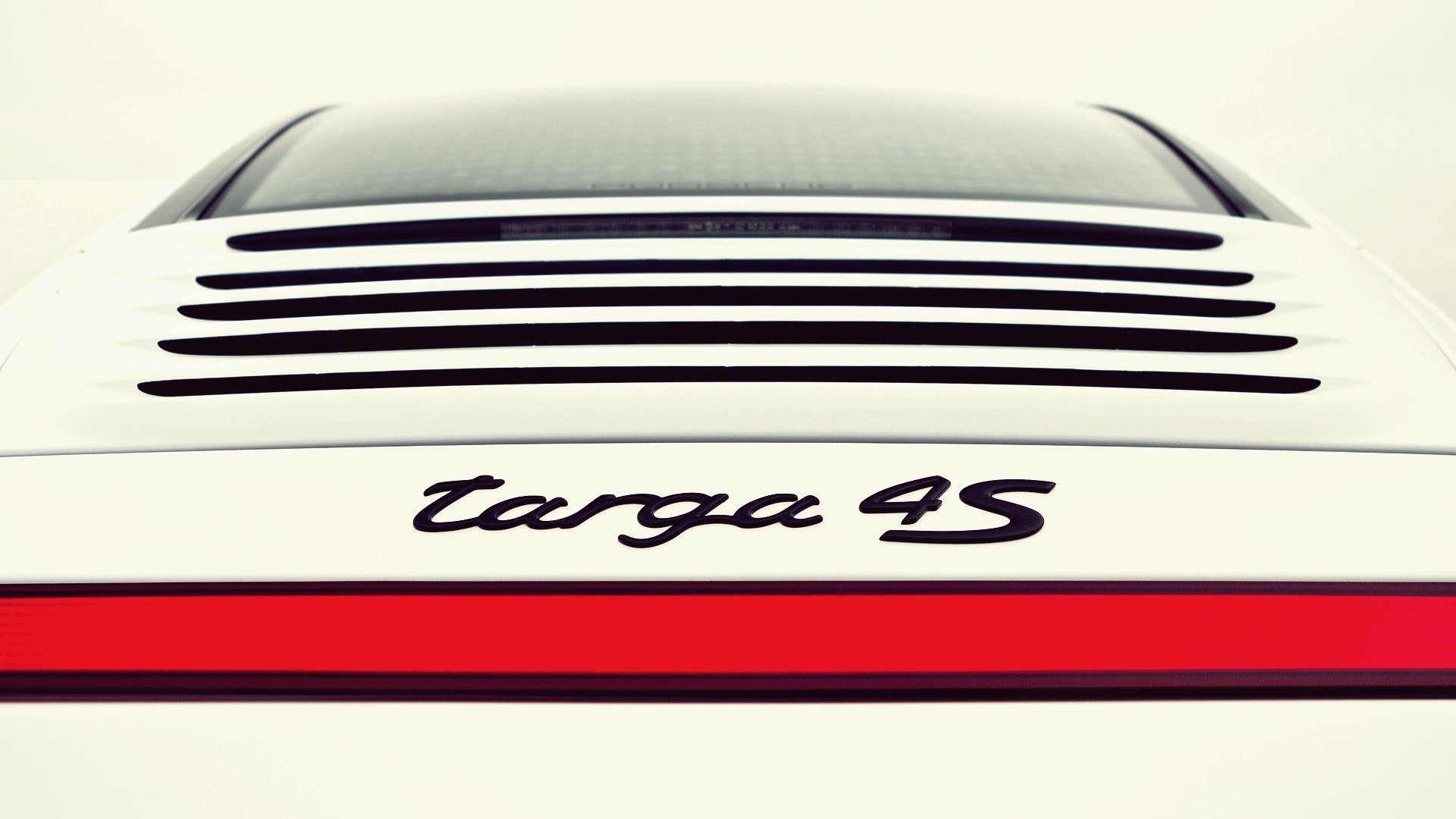 Porsche Targa 4S rear view