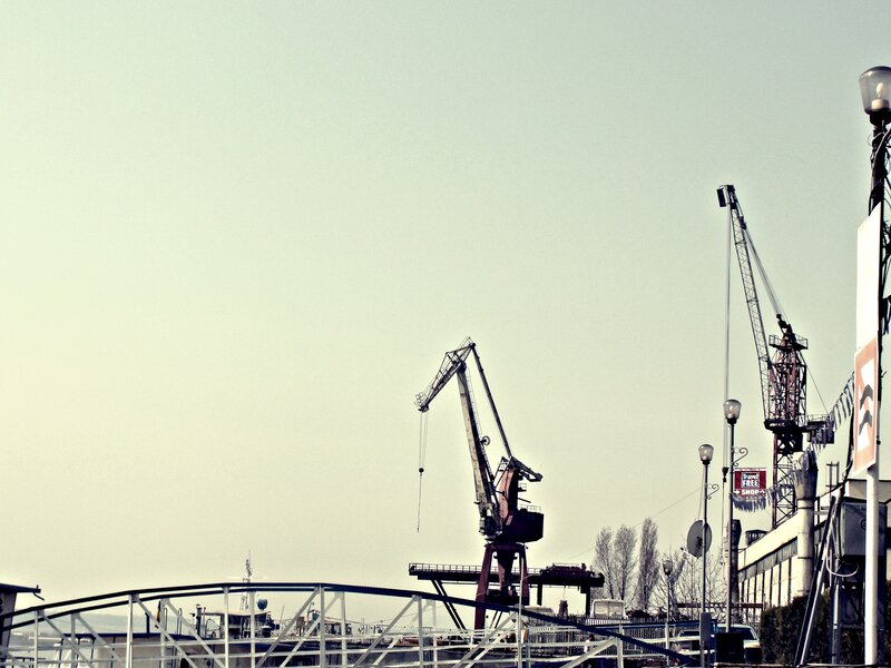 Port Cranes and Ship