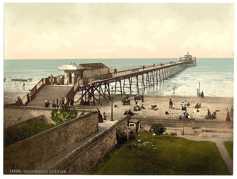 Portobello Pier scene