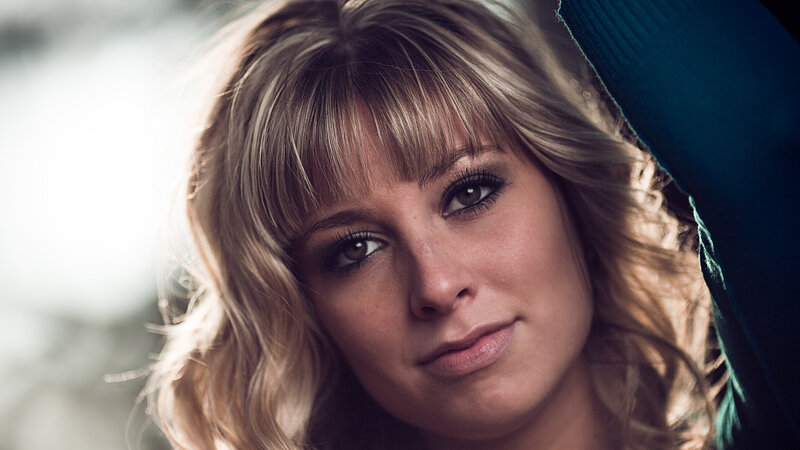 portrait of a woman with blonde hair