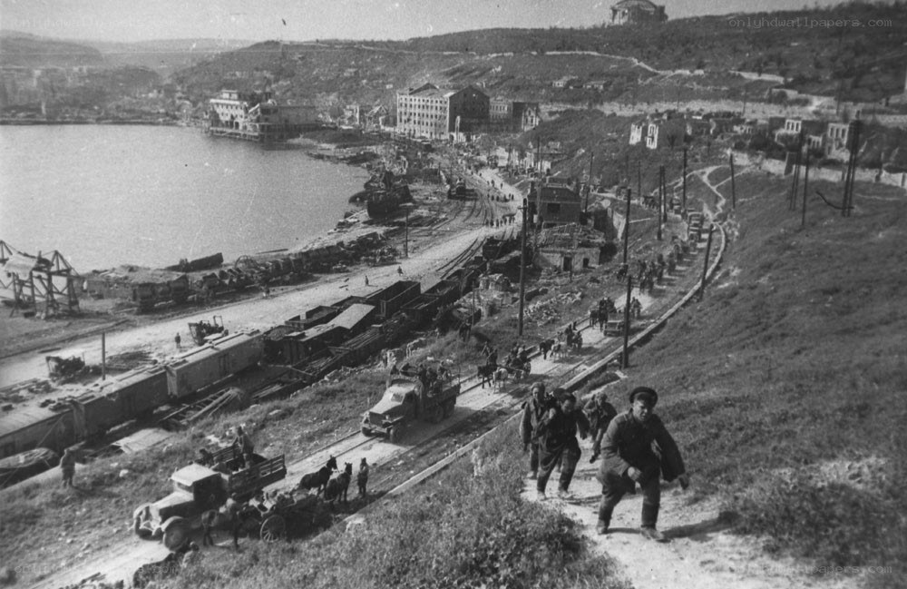 Post-war port reconstruction