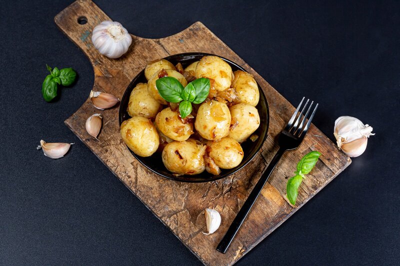 Potatoes with Garlic and Basil