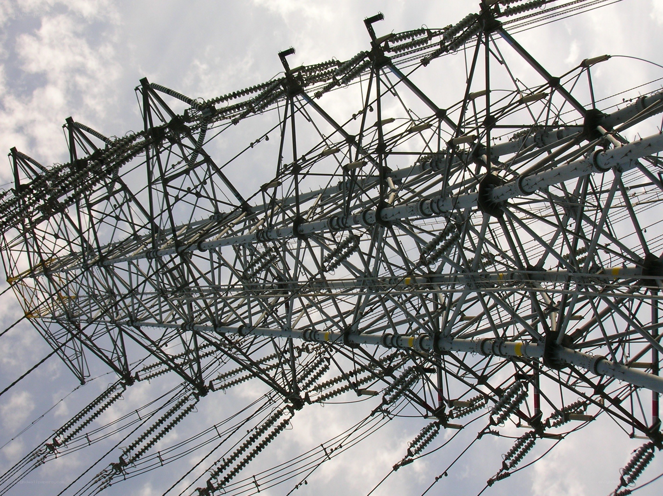 Power line transmission tower