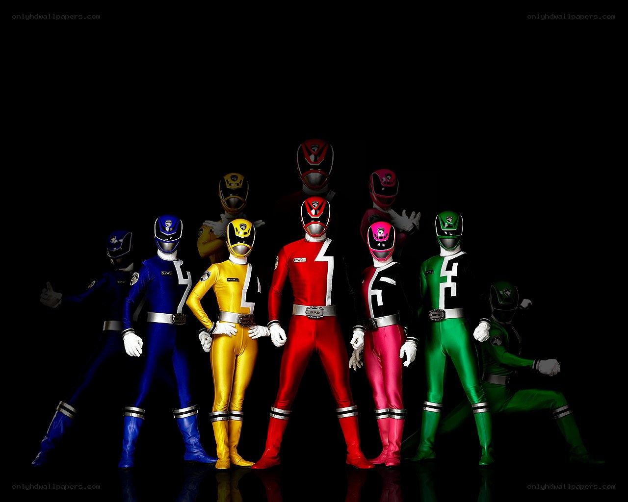 Power Rangers team lineup