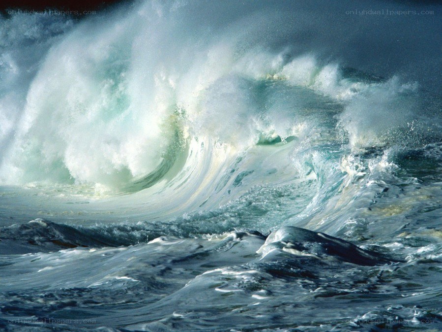 Powerful ocean wave crashing