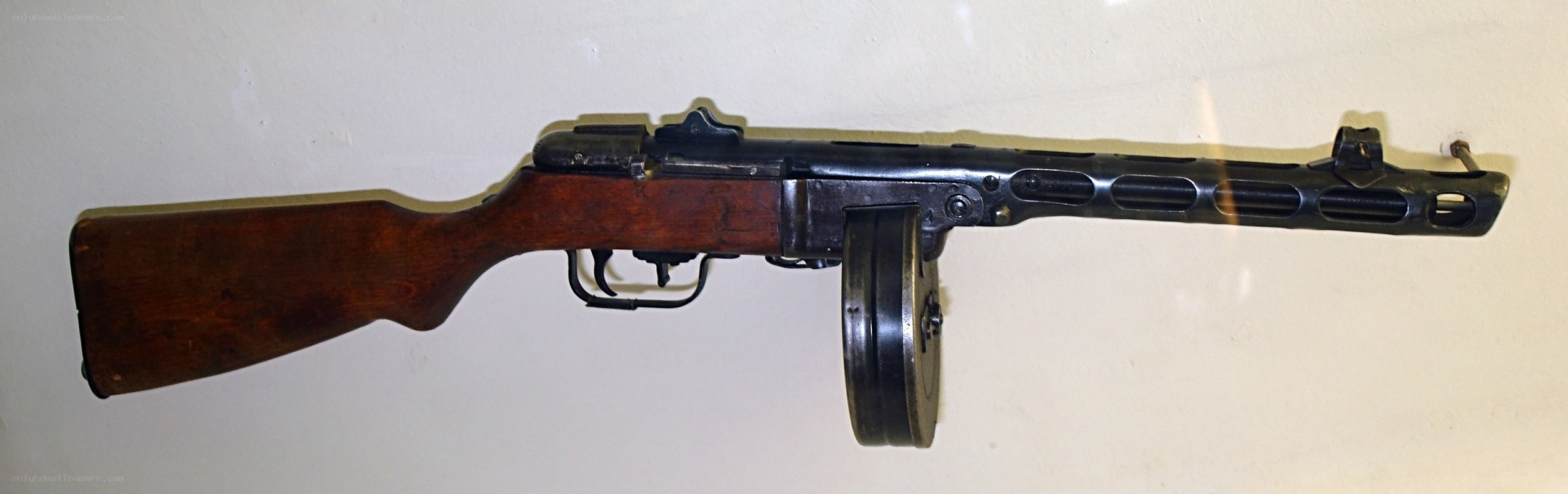 PPSh-41 submachine gun