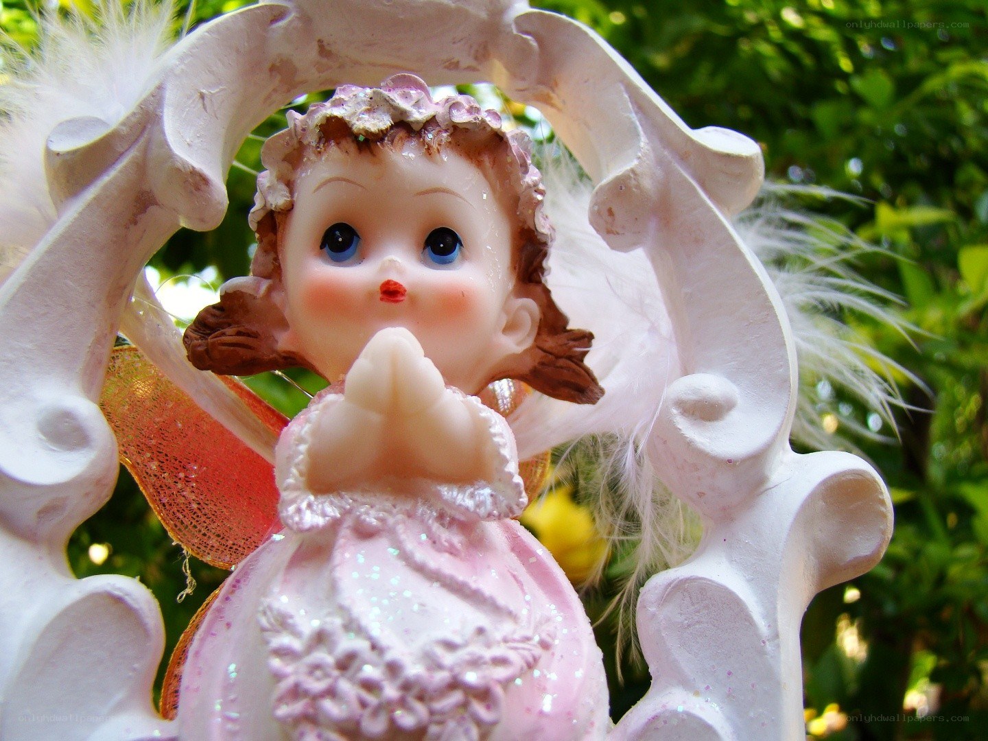 praying angel figurine