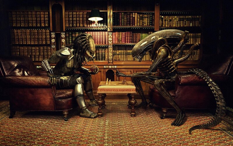 Predator and Alien chess game