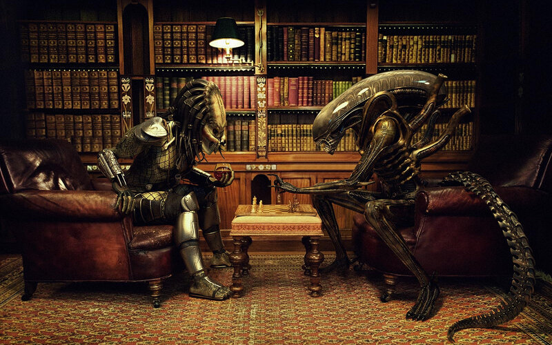 Predator and Alien chess game