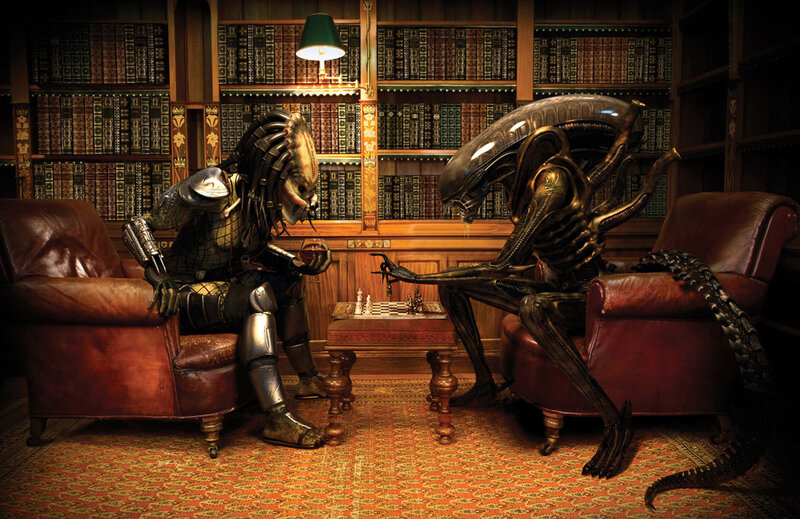 Predator and Alien chess game