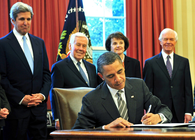President Signing Document — Black