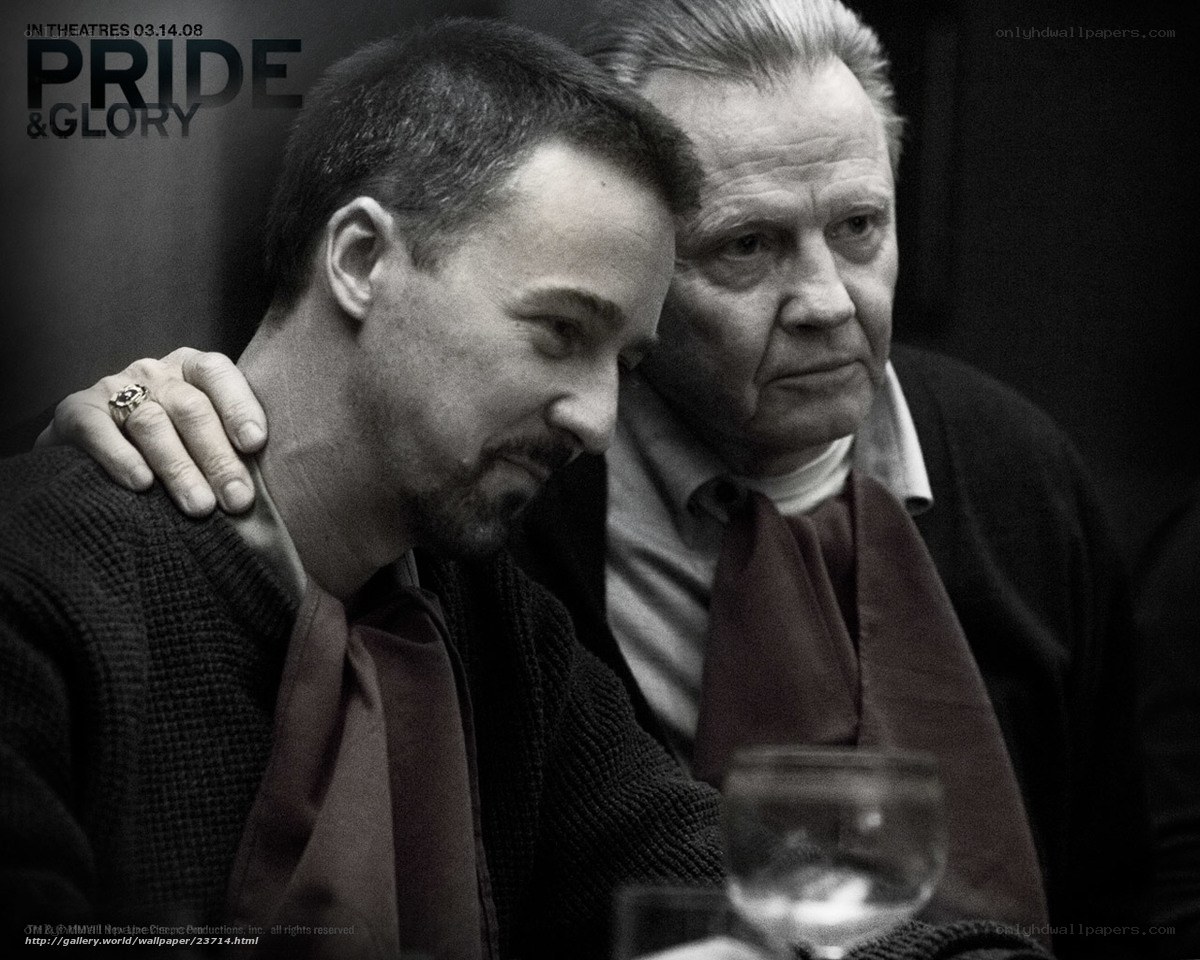 Pride & Glory movie scene