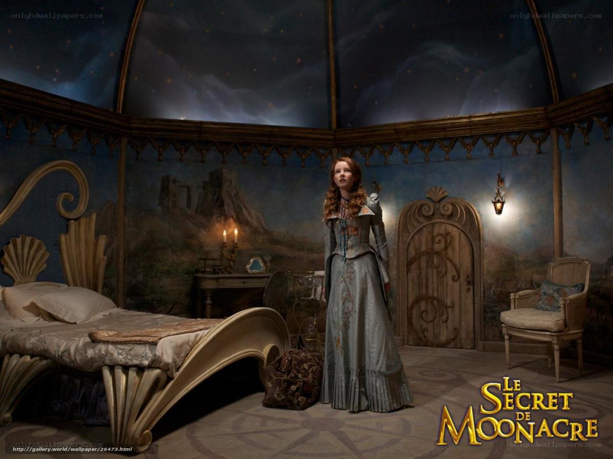 Princess in a moonlit room