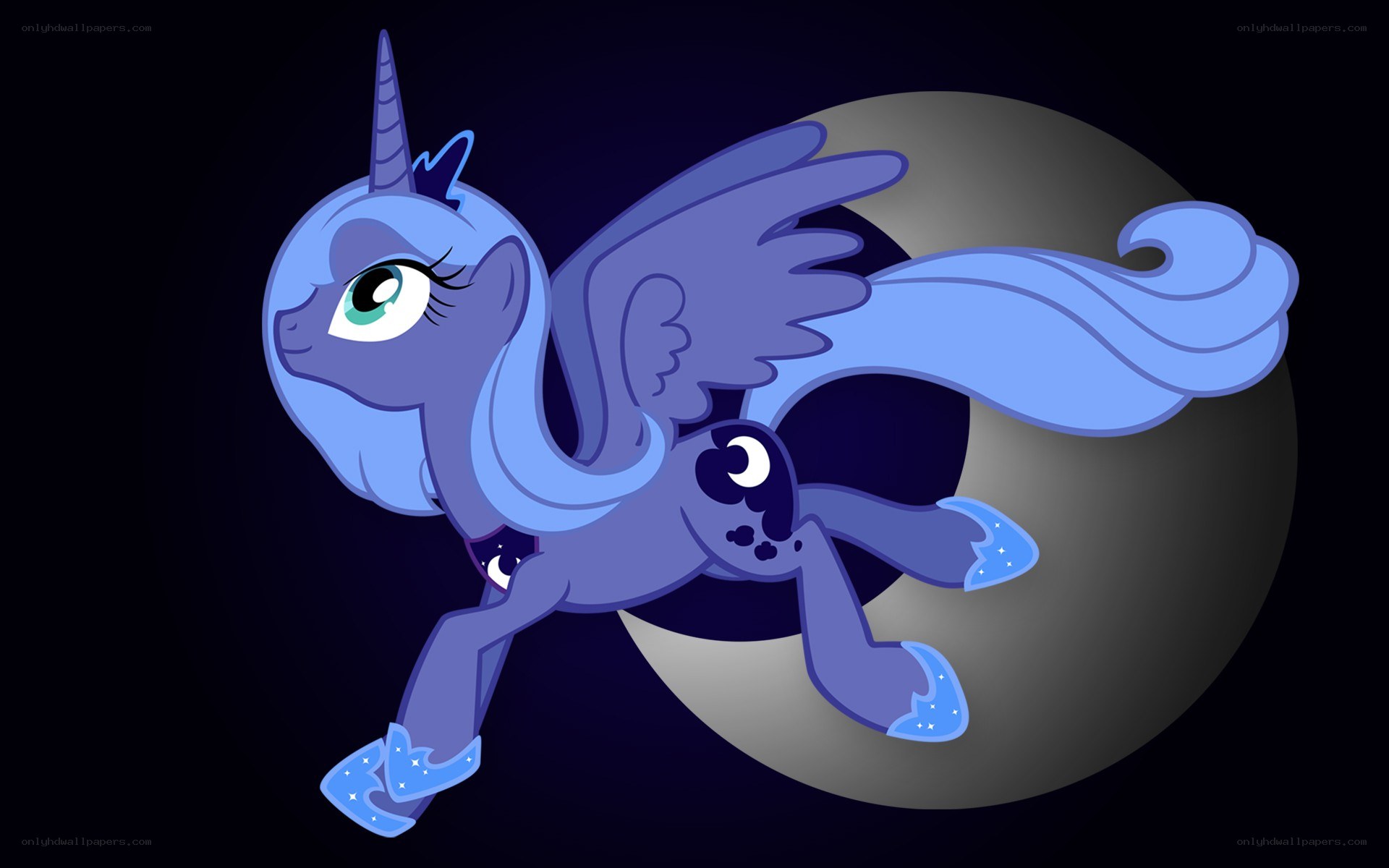 Princess Luna in flight