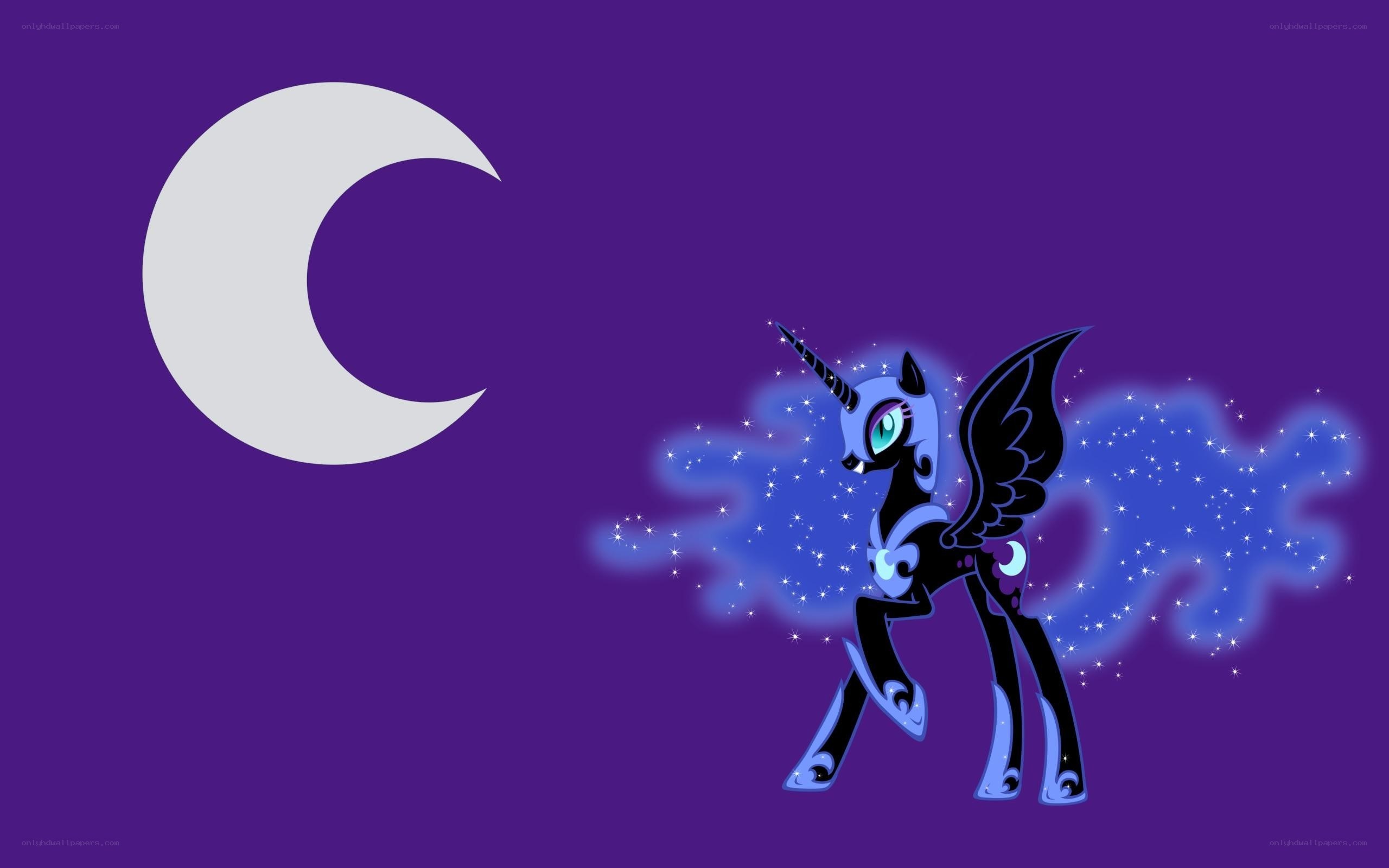 Princess Luna with crescent moon