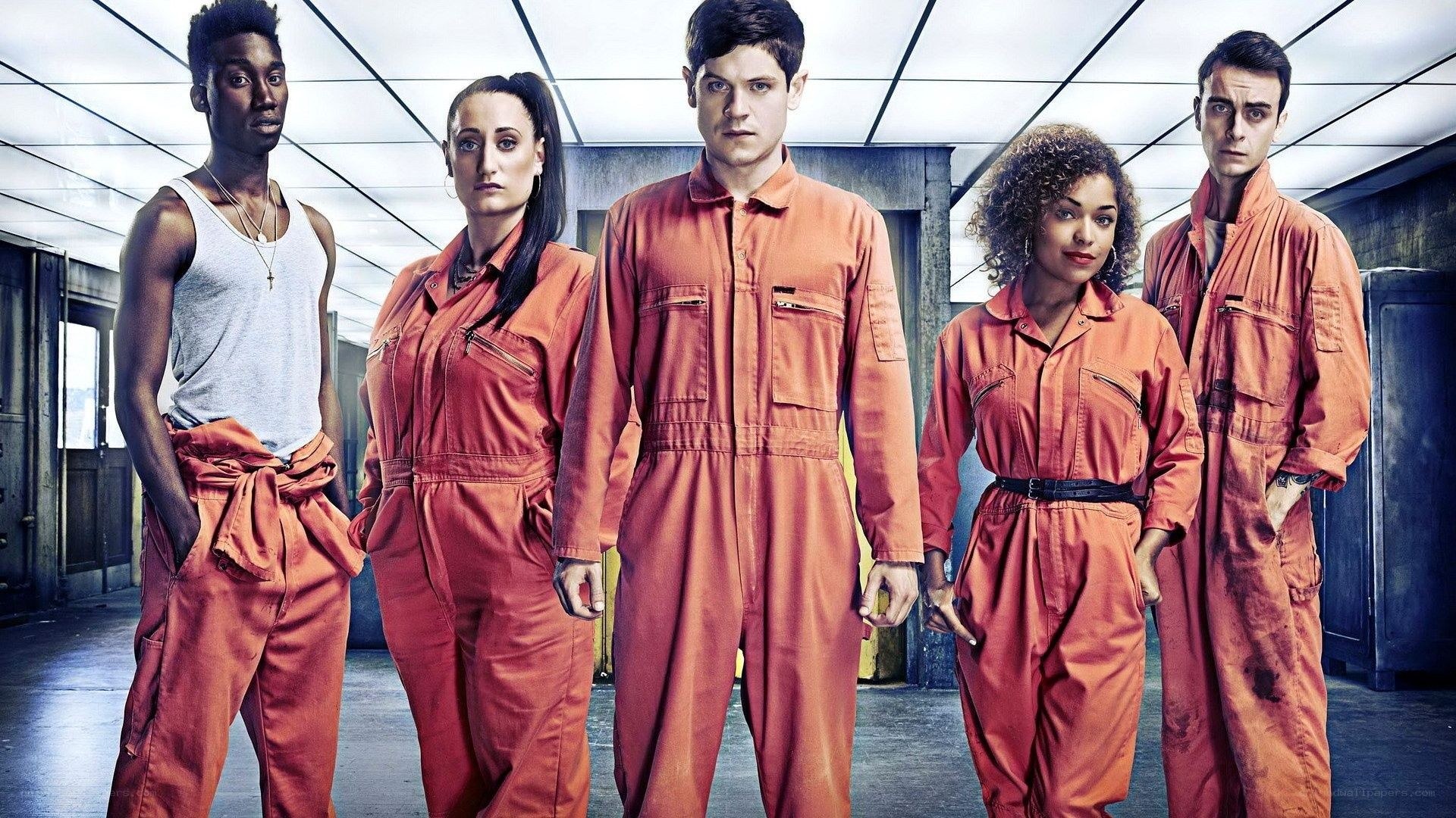 prisoners in orange jumpsuits