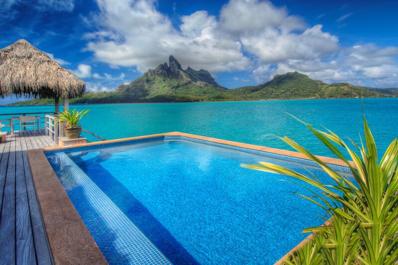 Private Pool with Ocean View — Blue