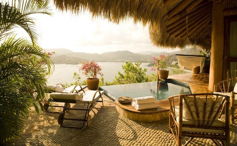 Private Pool with Ocean View — Brown