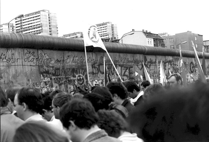 Protest at the Berlin Wall