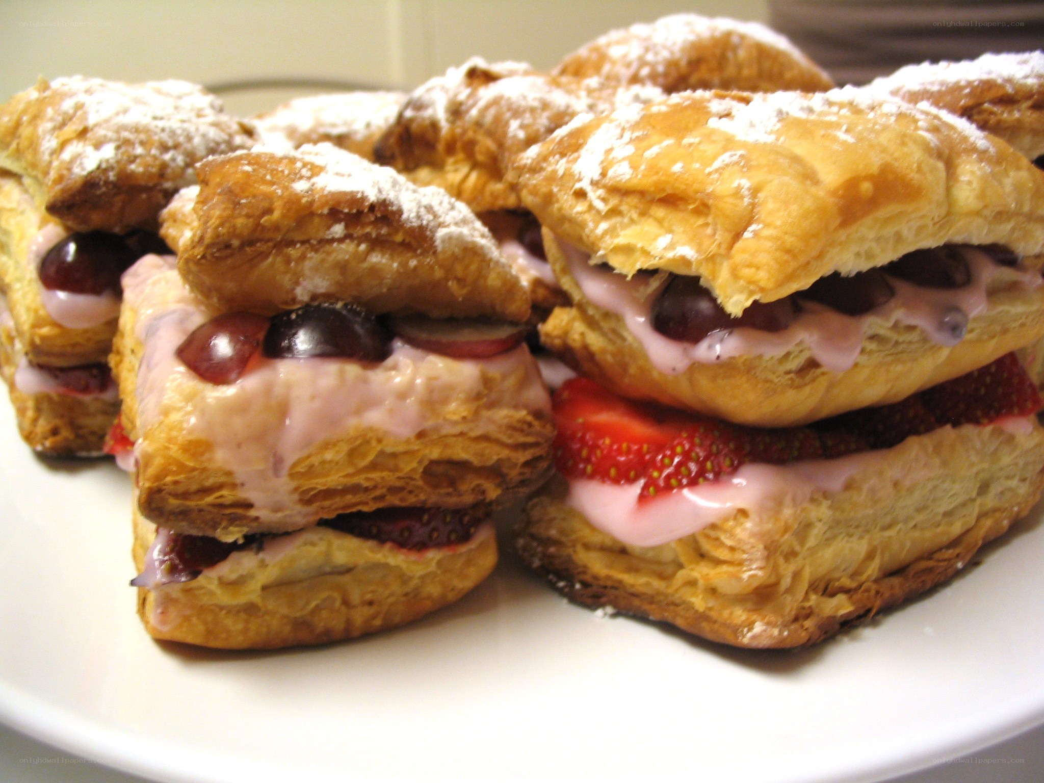 Puff pastry desserts with fruit