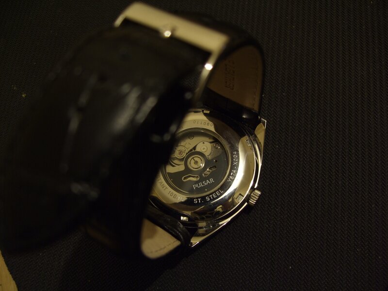Pulsar watch with leather strap