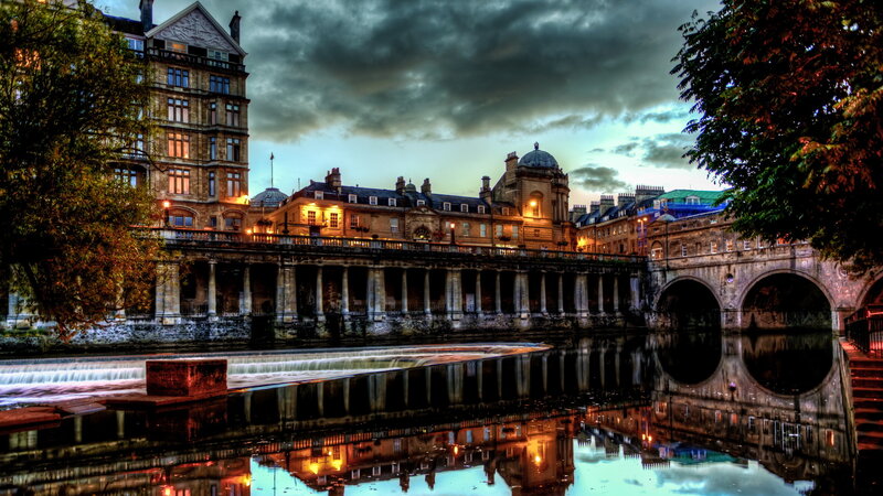 Pulteney Bridge at Dusk — Blue, Dramatic