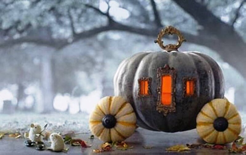 Pumpkin Carriage — Gray