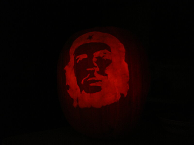 pumpkin carved with che guevara