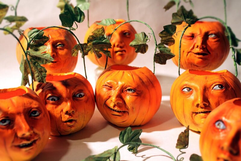 pumpkin faces with leaves