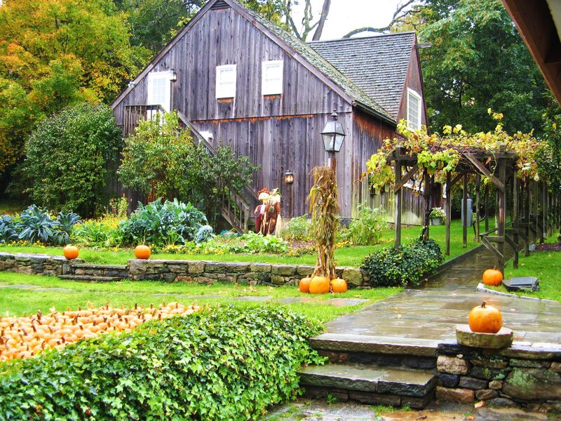 Pumpkin Garden with Barn