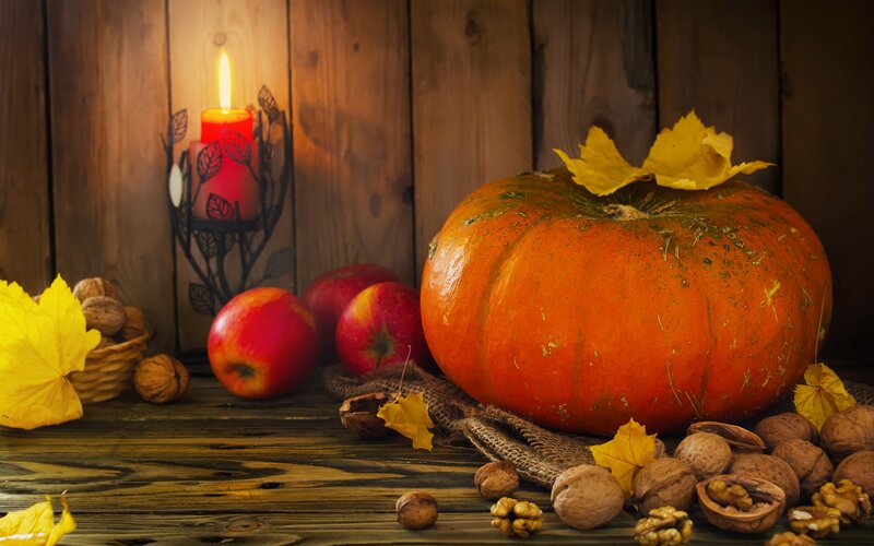 Pumpkin with Apples and Walnuts