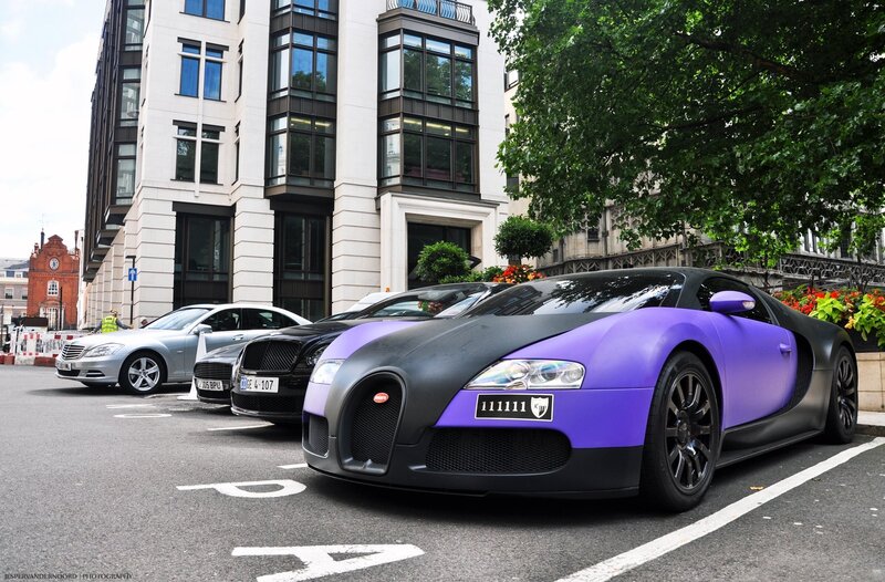 Purple and black Bugatti Veyron