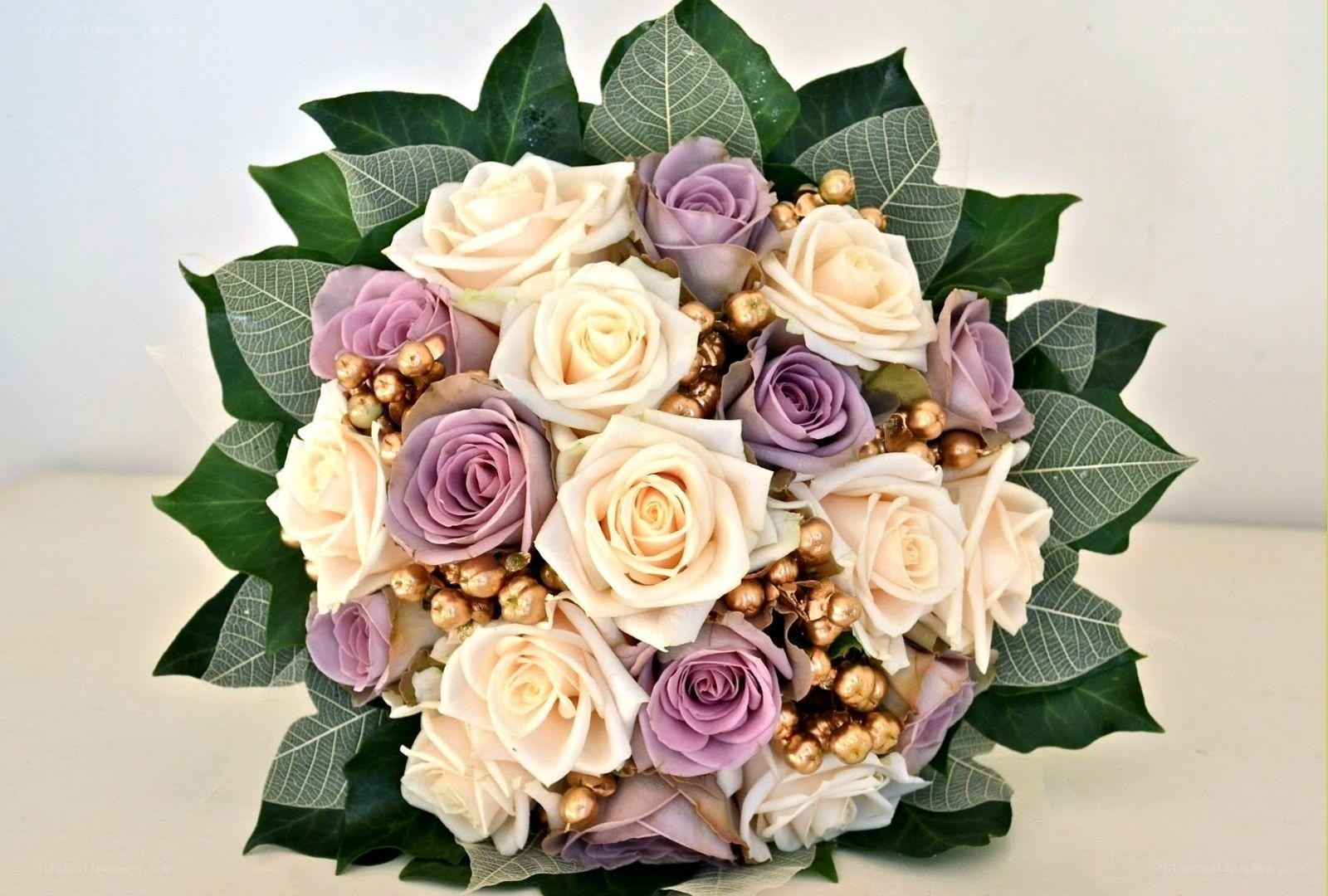 purple and cream rose bouquet