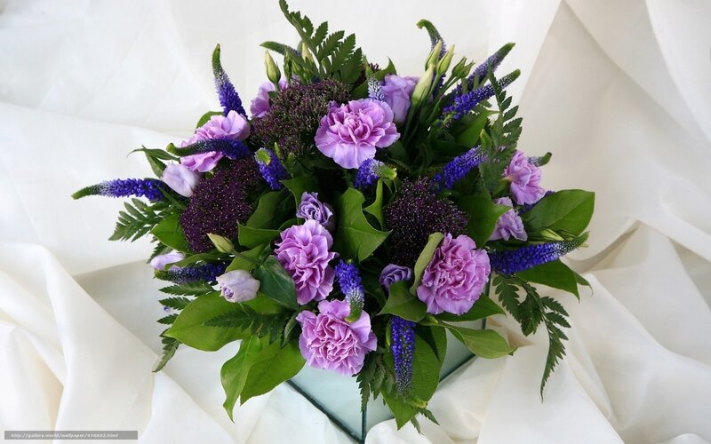 purple and green flower bouquet