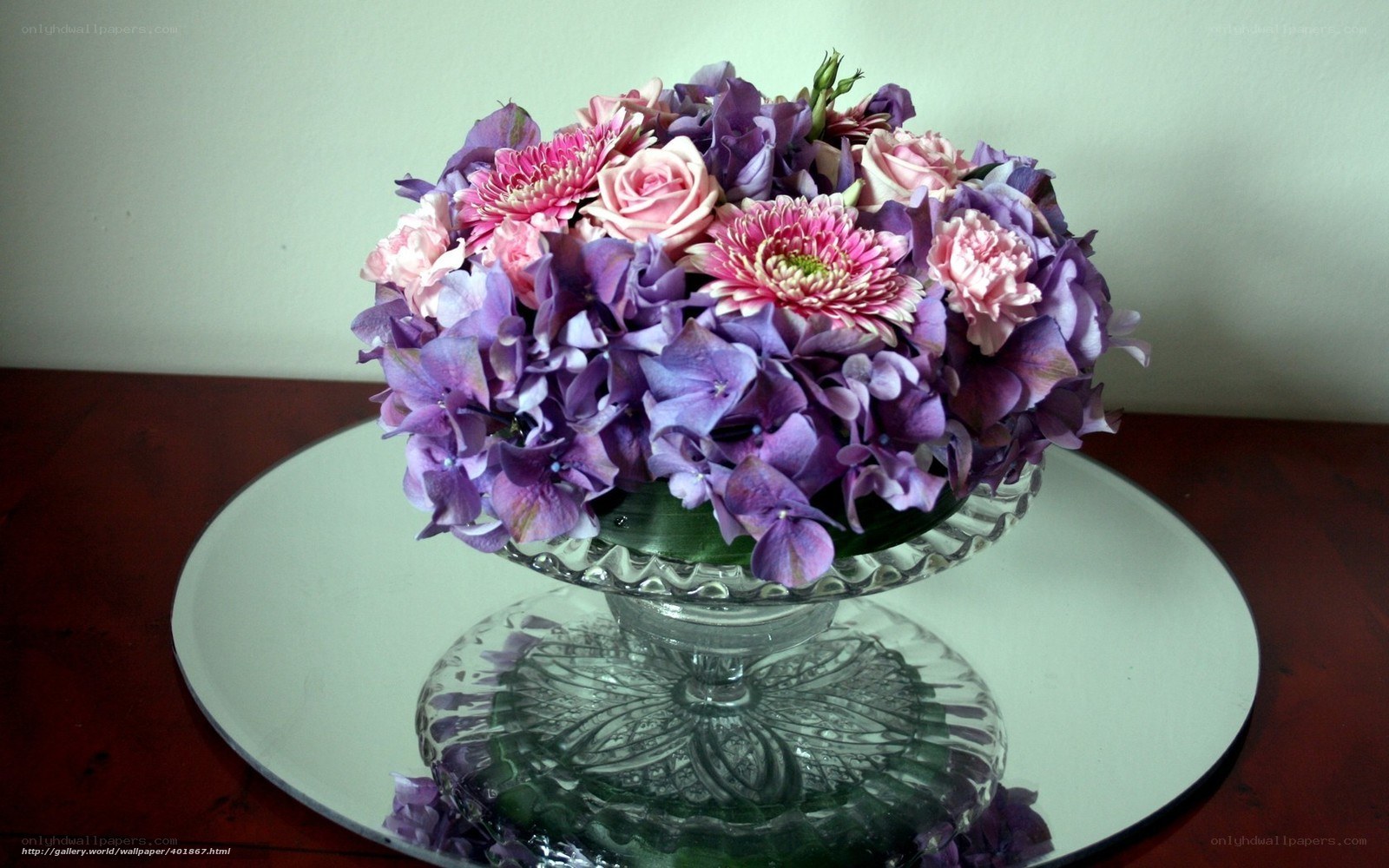 purple and pink flower arrangement