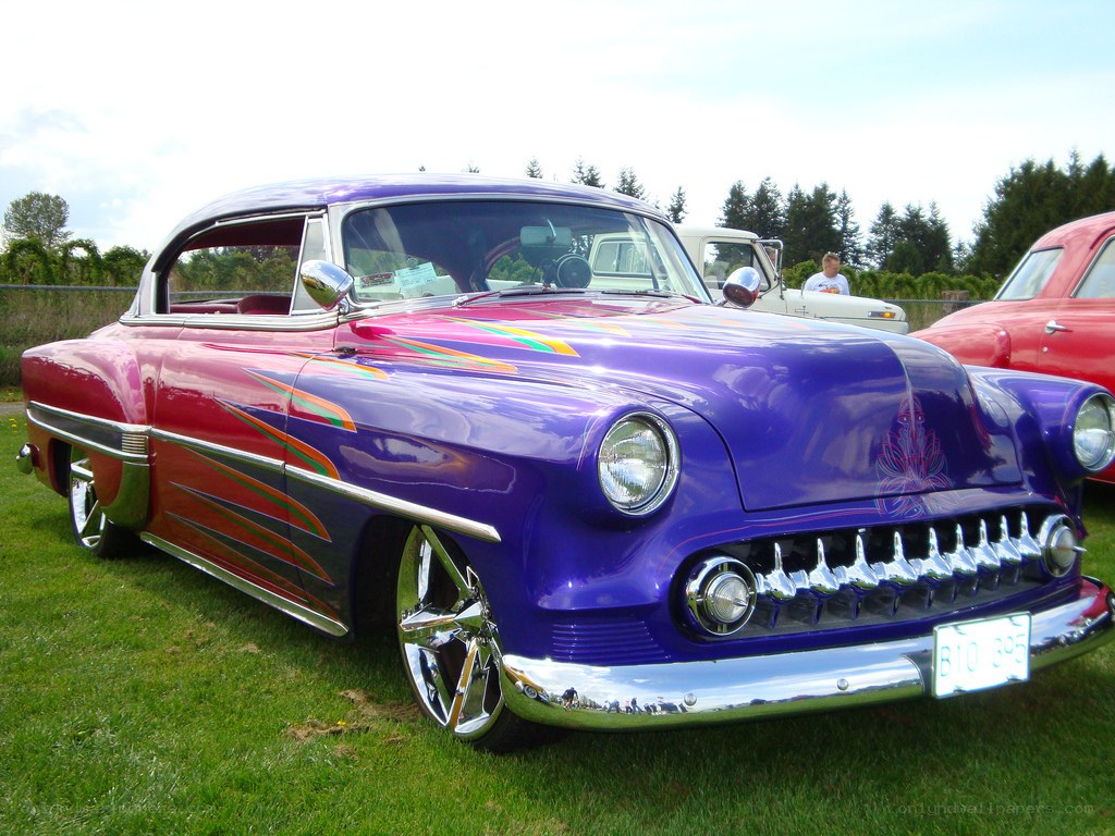 purple and red classic car