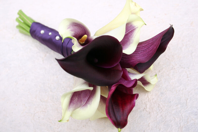 Purple and White Calla Lilies — Elegant