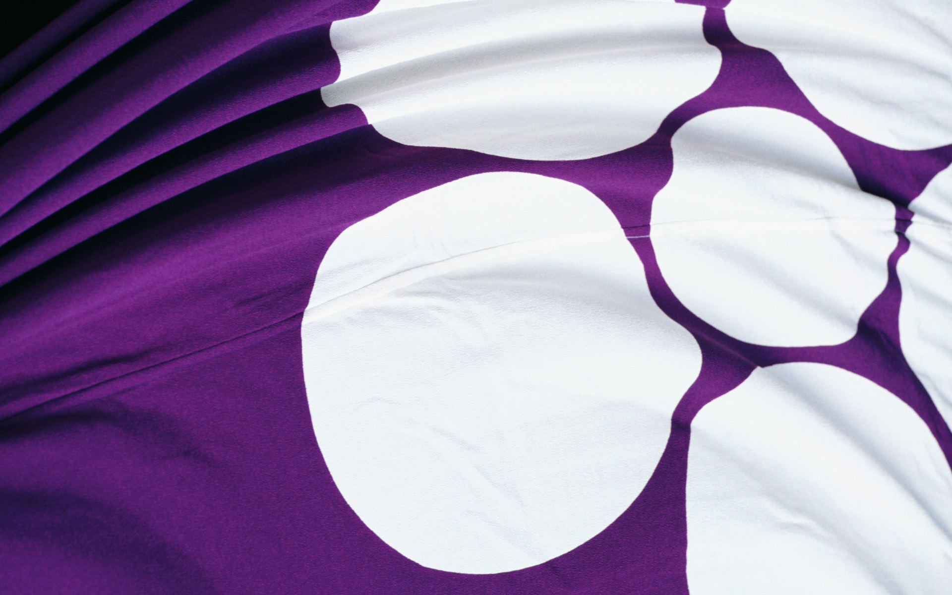 purple and white fabric pattern