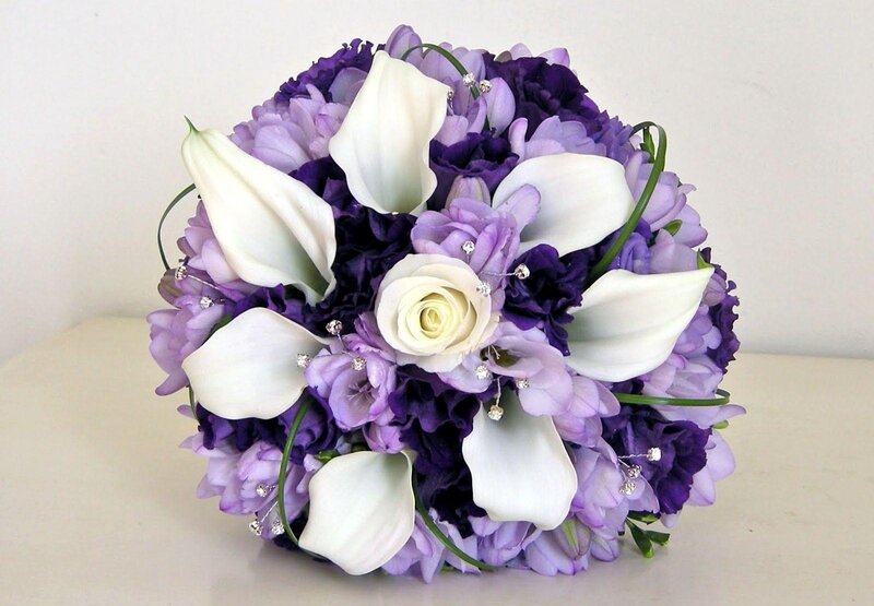 purple and white flower bouquet