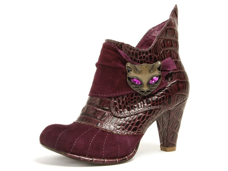 Purple Cat-embellished Boot