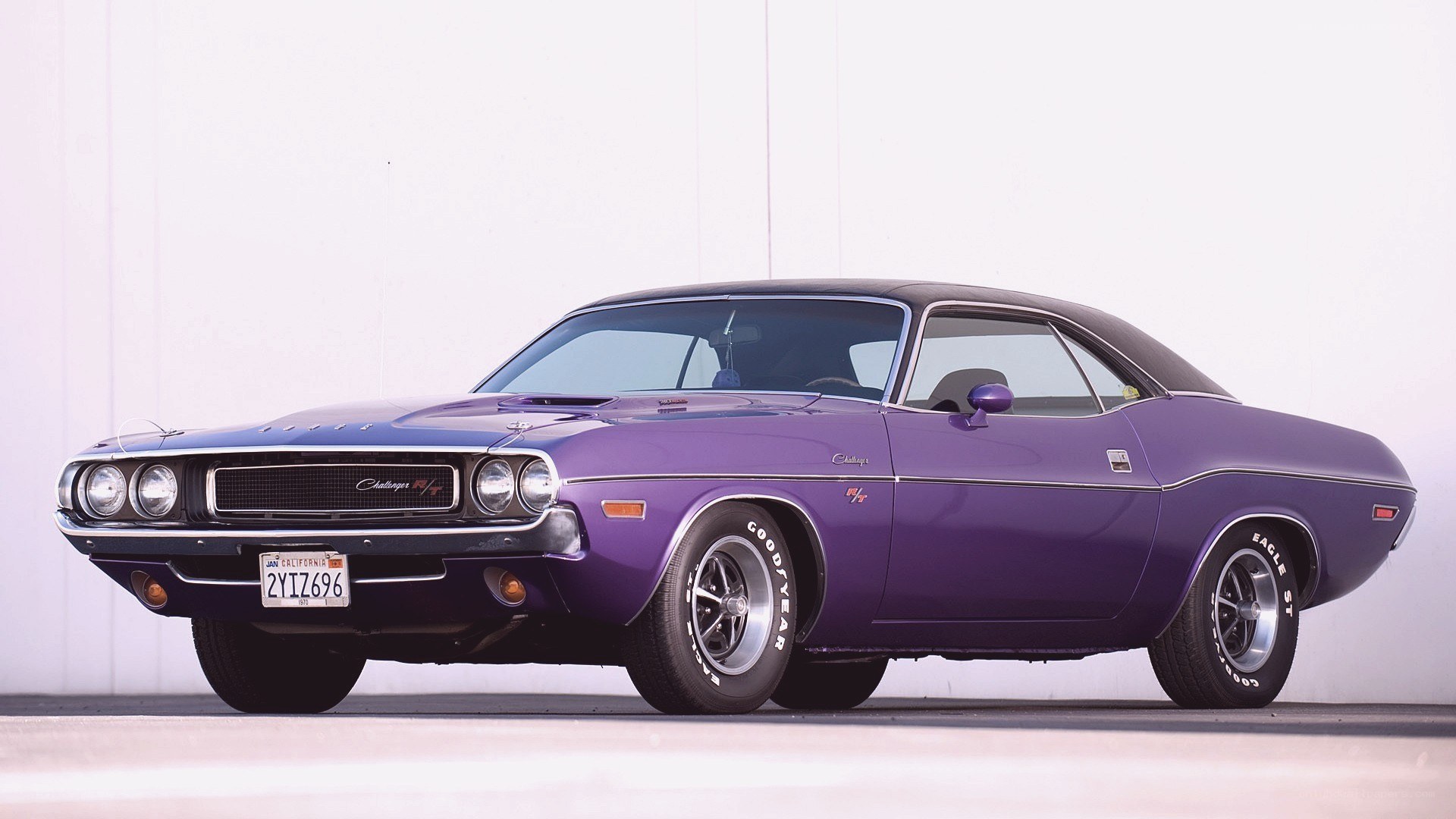 Purple Dodge Challenger R/T