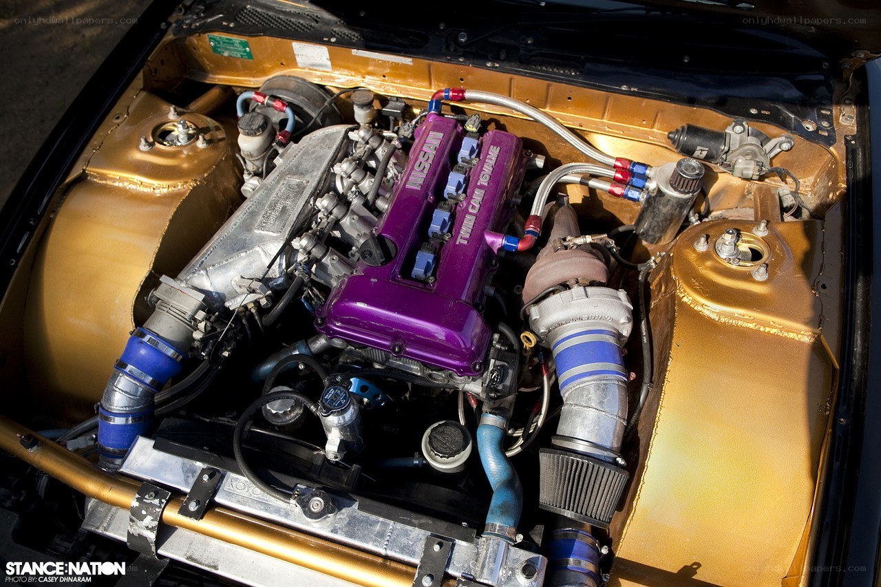 purple engine in gold bay