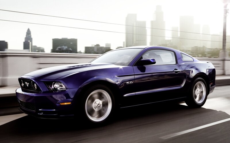 Purple Ford Mustang — Dynamic