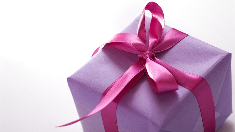 Purple Gift Box — Calm, Photograph, Ribbon