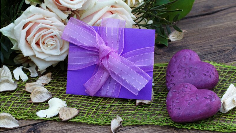 Purple Gift Box with Roses — Romantic, Photograph