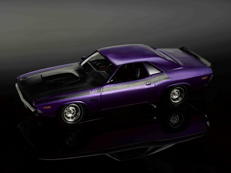 Purple muscle car model